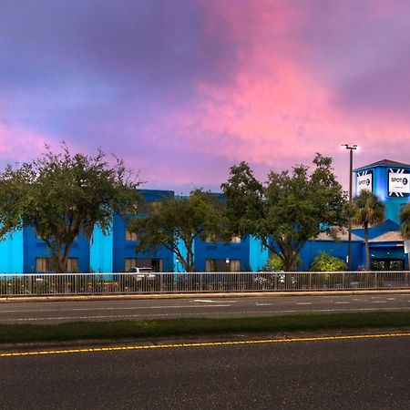 Spot X Hotel Tampa - Wesley Chapel By The Red Collection Exteriör bild