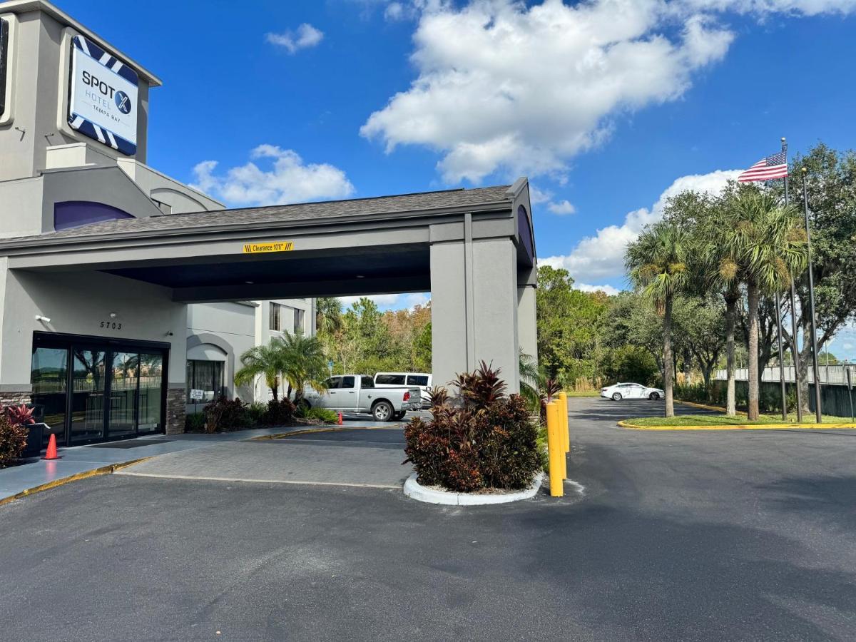 Spot X Hotel Tampa - Wesley Chapel By The Red Collection Exteriör bild