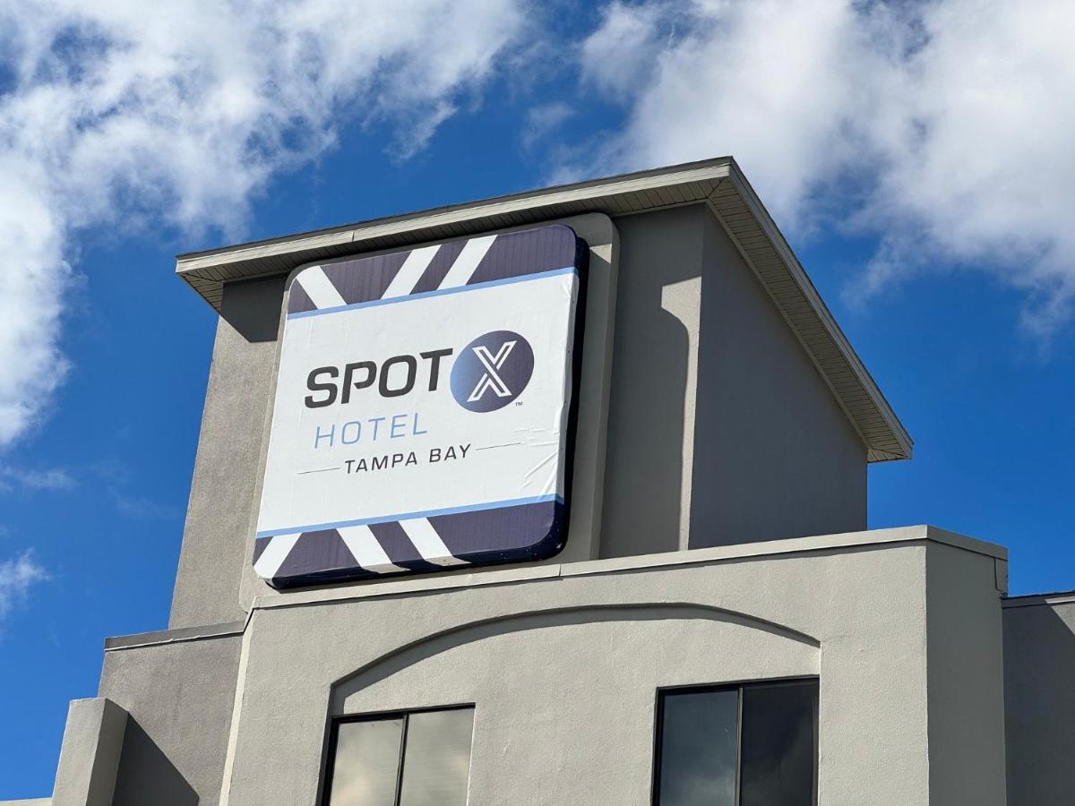 Spot X Hotel Tampa - Wesley Chapel By The Red Collection Exteriör bild