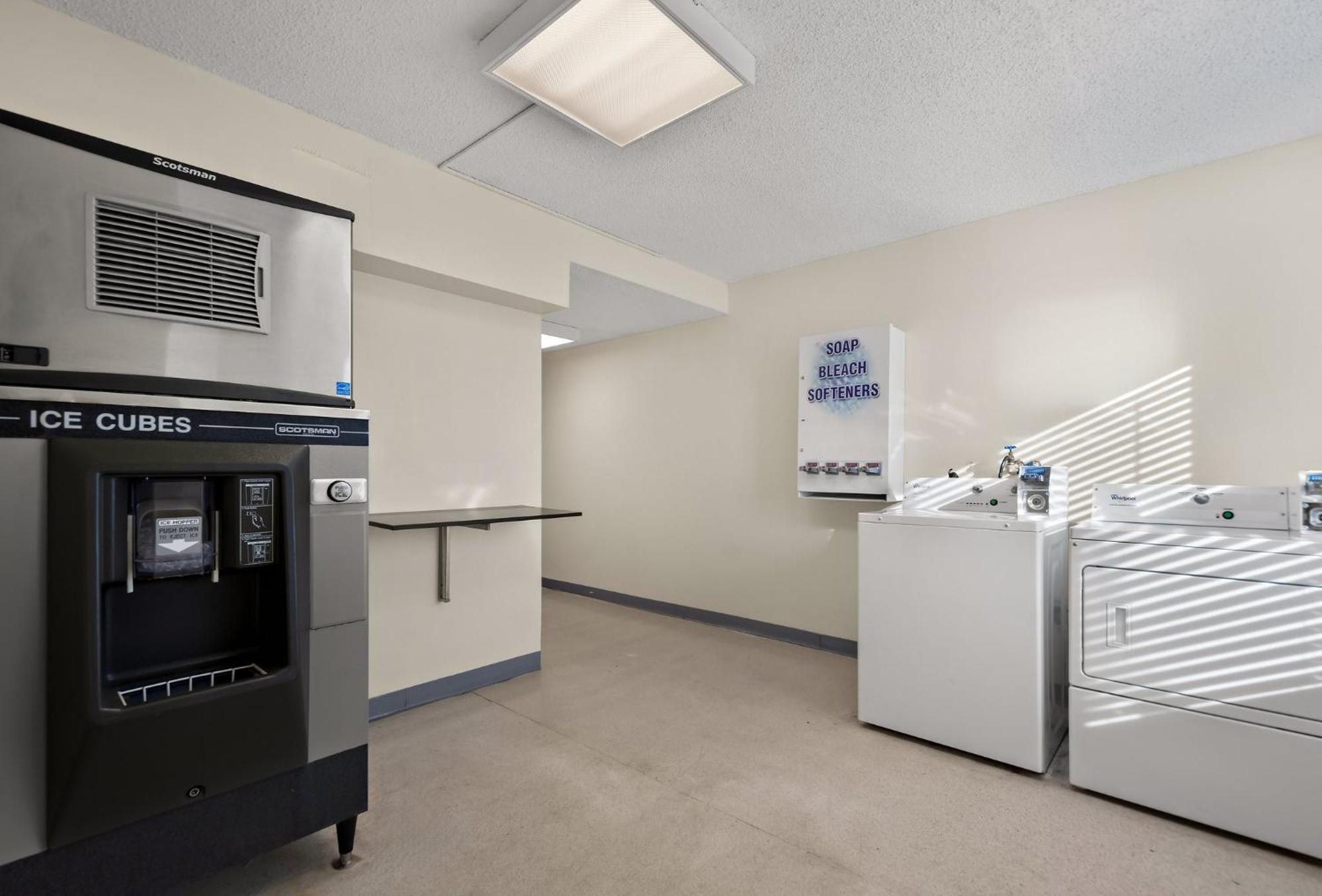 Spot X Hotel Tampa - Wesley Chapel By The Red Collection Exteriör bild