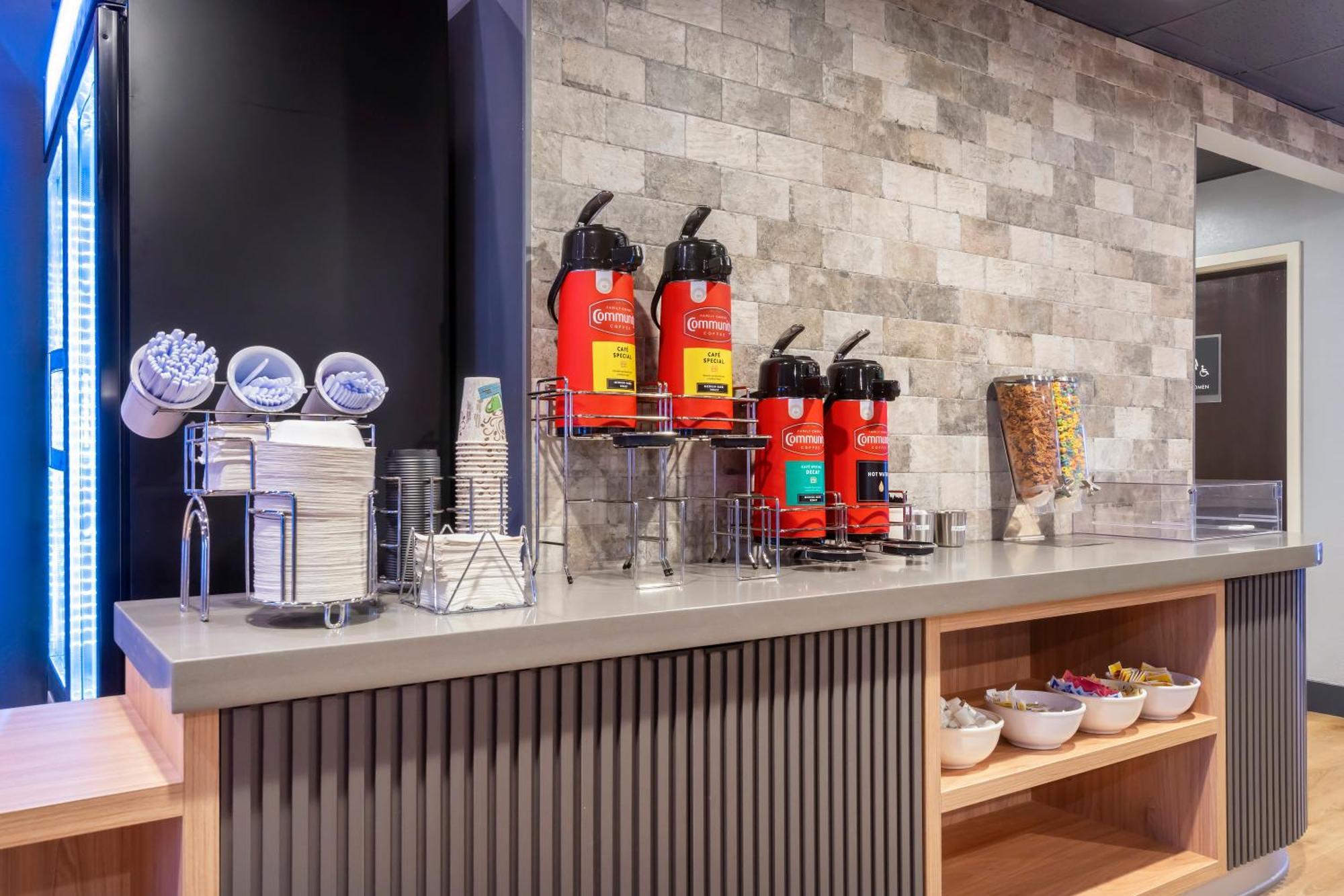 Spot X Hotel Tampa - Wesley Chapel By The Red Collection Exteriör bild
